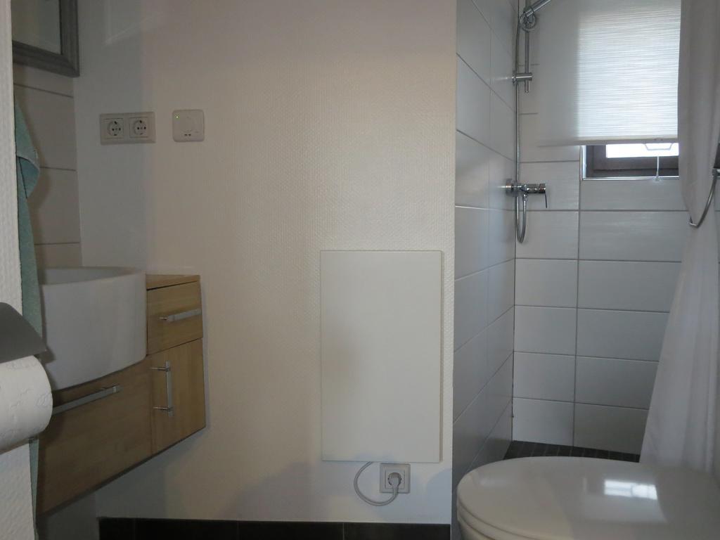 Ferienwohnungen Haus Hinneres 샬켄메렌 객실 사진